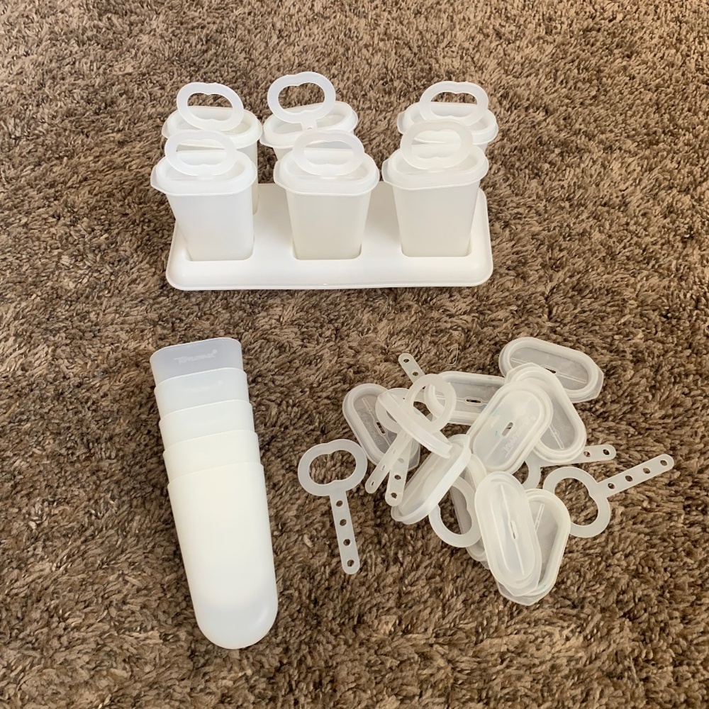 White Silicone Homemade Popsicle Mold Set with Stand